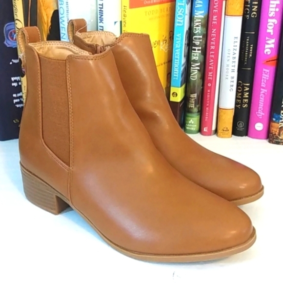 TOP MODA COGNAC BROWN BLOCK HEEL SIDE ZIP ANKLE BOOTS SIZE 8.5 NWT - Picture 1 of 8